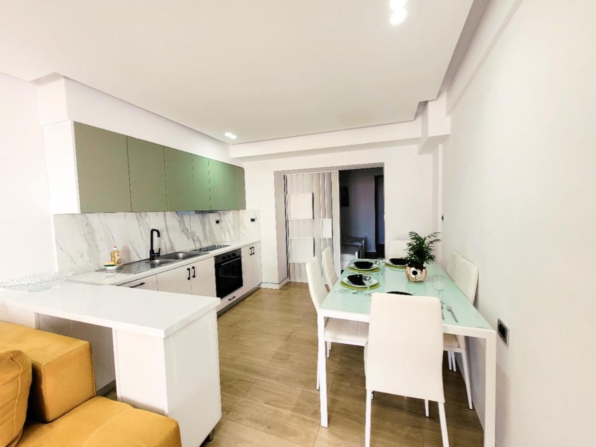 Loi Apartment Sarandë Exterior foto